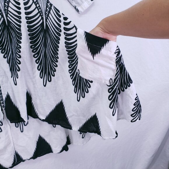 Step In Style Black & White Abstract Peacock Button-Down Hi-Low Tunic Dress PM - Picture 12 of 16